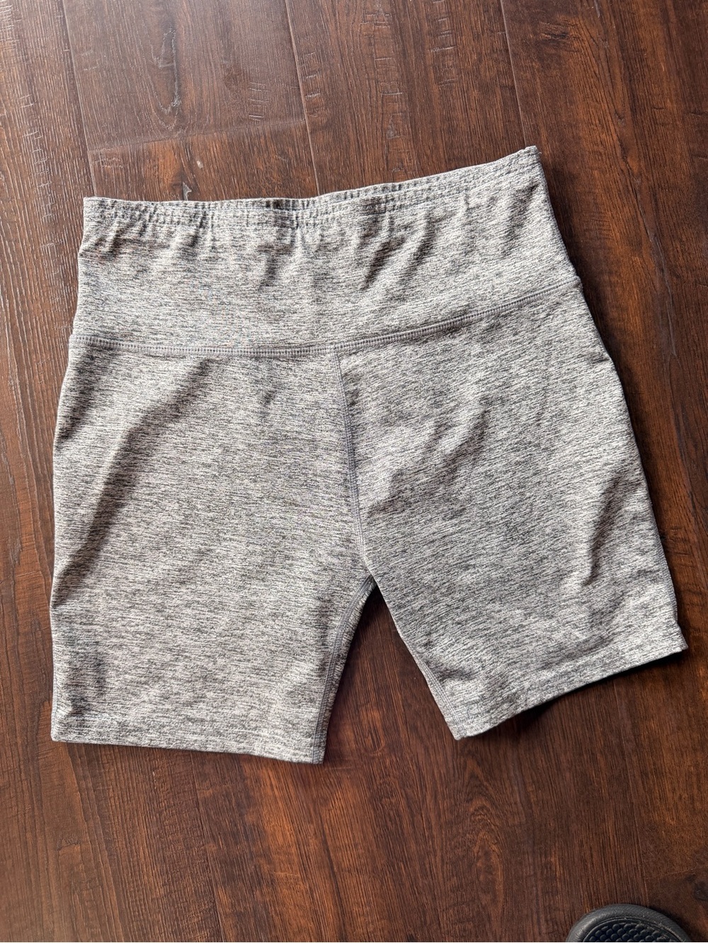 Women's High-Waist Athletic Booty Shorts in Heather Gray